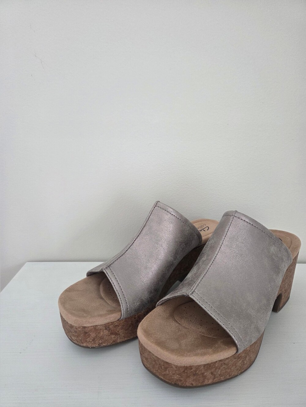 Clarks Comfort Cork Platform Mules - Metallic Silver/Gray